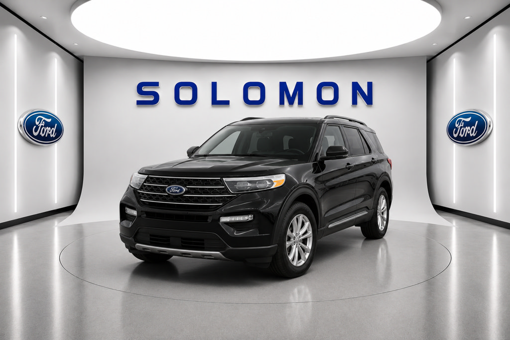 Certified 2022 Ford Explorer XLT w/ Equipment Group 202A AWD/4WD image 2