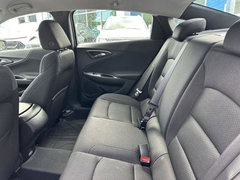 Certified 2025 Chevrolet Malibu LS image 10