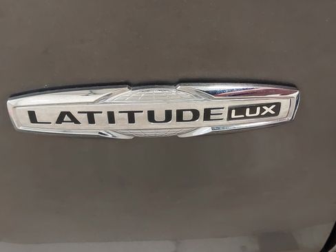 Used 2022 Jeep Cherokee Latitude Lux image 33