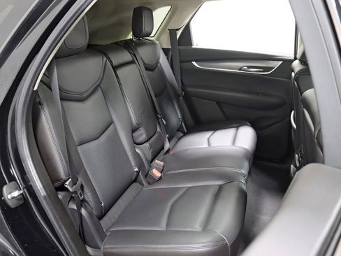 Used 2018 Cadillac XT5 Luxury image 27