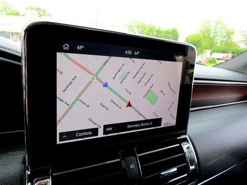 Used 2021 Lincoln Navigator Reserve AWD/4WD image 3