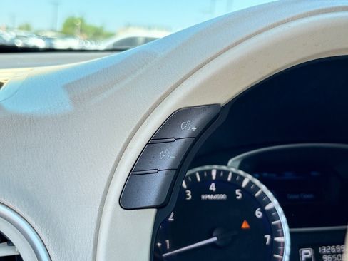 Used 2013 INFINITI JX35 FWD w/ Premium Pkg image 29