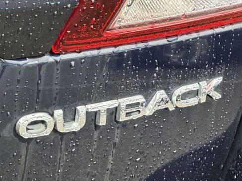 Used 2018 Subaru Outback 2.5i Touring w/ Popular Package #3 image 20