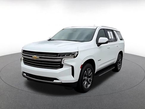 Used 2023 Chevrolet Tahoe LT w/ Luxury Package AWD/4WD image 7