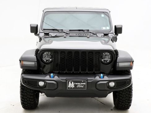 Used 2023 Jeep Wrangler Unlimited w/ Cold Weather Group AWD/4WD image 4