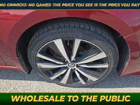 Used 2020 Nissan Altima 2.5 SR FWD image 9