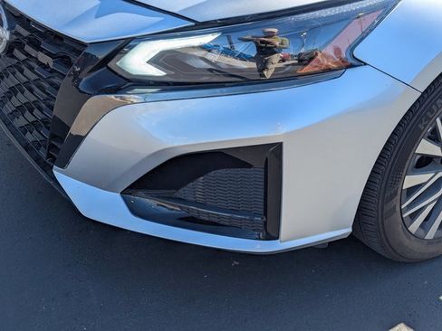 Used 2024 Nissan Altima 2.5 SV image 11