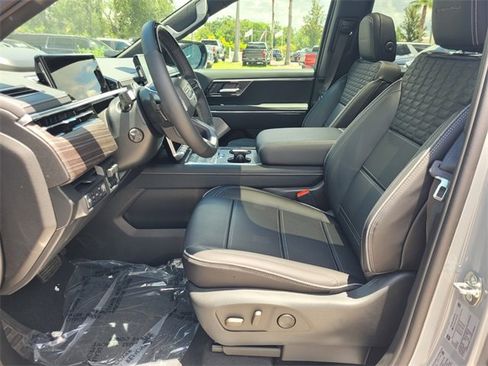 New 2025 GMC Sierra EV Denali image 4