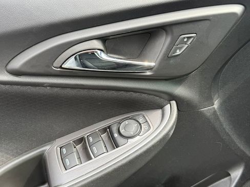 Used 2024 Chevrolet Malibu LT FWD image 5