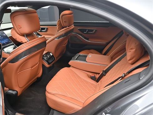 Used 2021 Mercedes-Benz S 580 4MATIC Sedan image 6