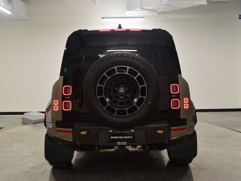 Certified 2025 Land Rover Defender 110 AWD/4WD image 6