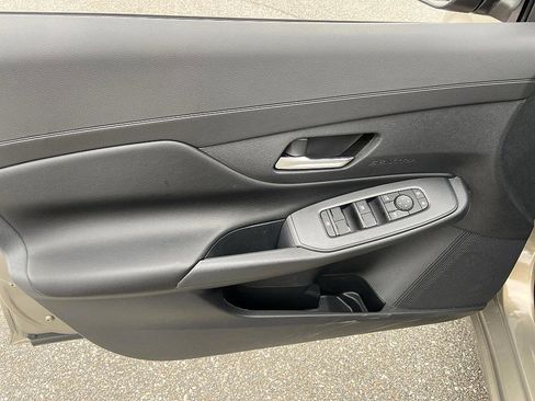 New 2026 Nissan Sentra SV image 9