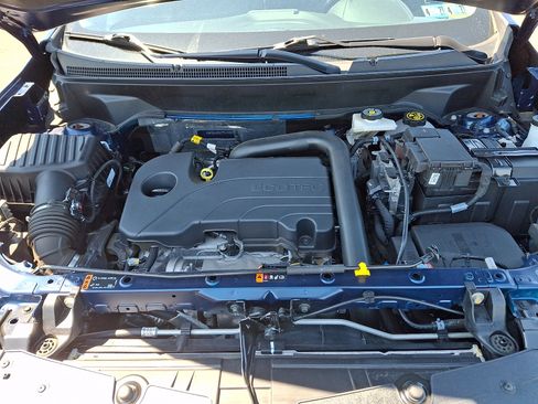 Certified 2023 Chevrolet Equinox LT AWD/4WD image 28