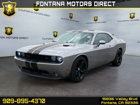 Used 2014 Dodge Challenger R/T RWD image 1
