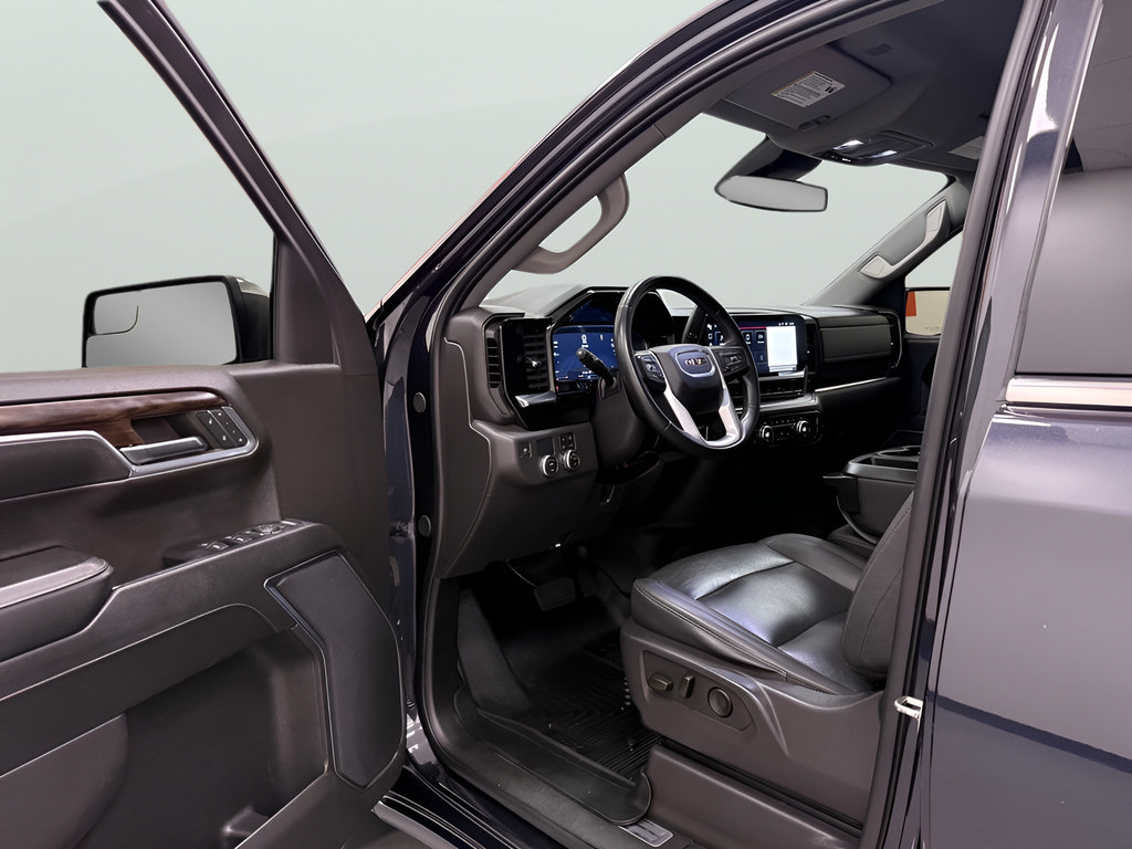 Used 2024 GMC Sierra 1500 SLT RWD image 10