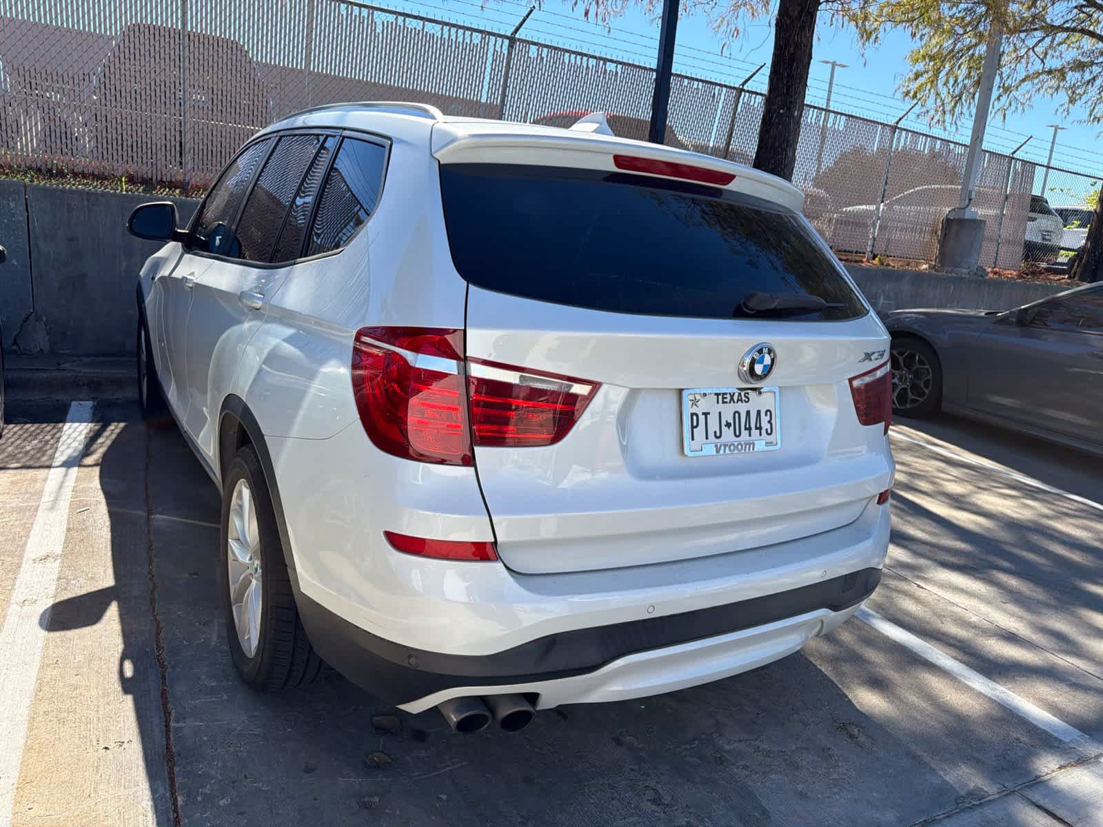 Used 2016 BMW X3 sDrive28i RWD image 5