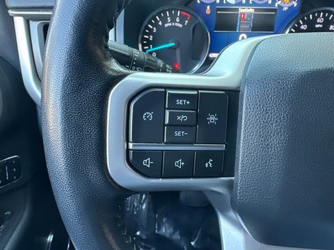 Used 2023 Ford Expedition Max XLT image 19