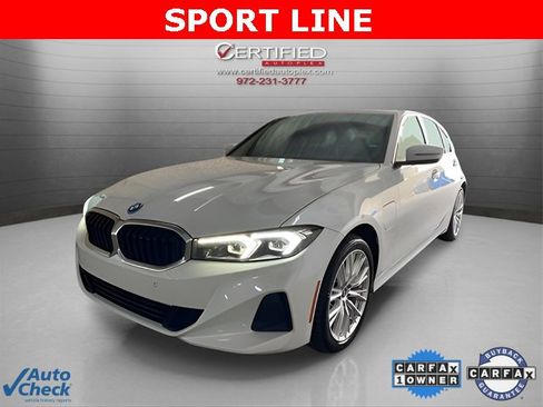 Used 2024 BMW 330e w/ Convenience Package image 1