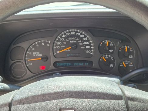 Used 2004 Chevrolet Silverado 1500 W/T image 11