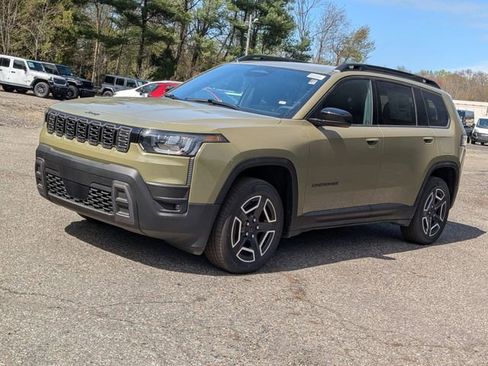 New 2026 Jeep Cherokee Laredo image 7