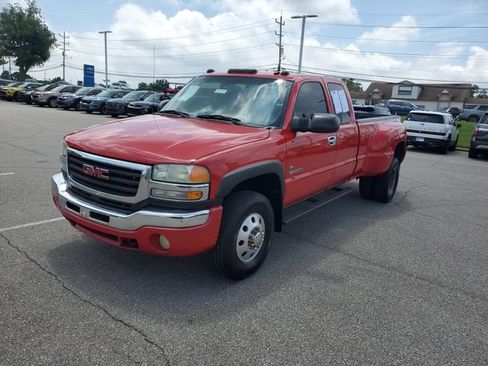 Used 2003 GMC Sierra 3500 SLE AWD/4WD image 2