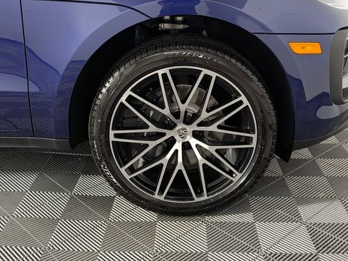 New 2026 Porsche Macan AWD/4WD image 13