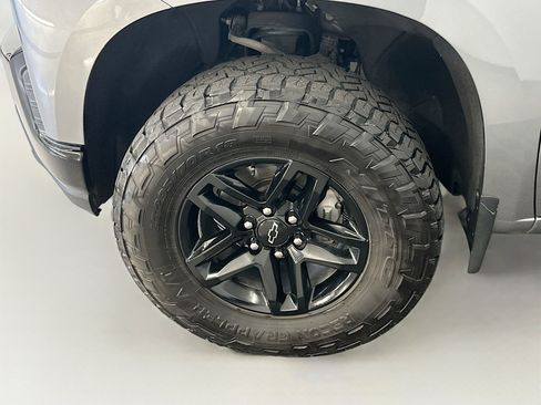 Used 2020 Chevrolet Silverado 1500 LT Trail Boss image 11