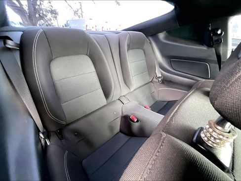 Used 2016 Ford Mustang Coupe image 15