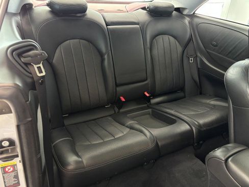 Used 2005 Mercedes-Benz CLK 55 AMG Coupe image 29