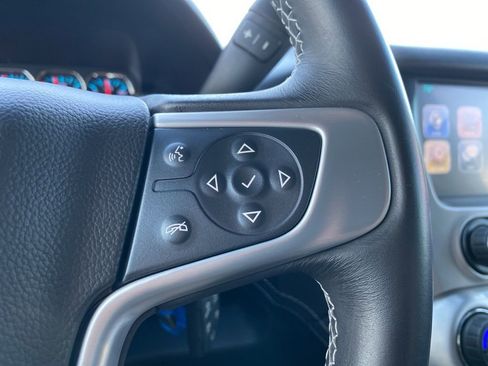 Used 2017 GMC Yukon SLE image 32