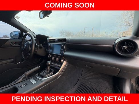 Used 2023 Toyota GR86 Premium image 12