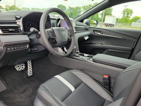 New 2026 Toyota Camry SE FWD image 19
