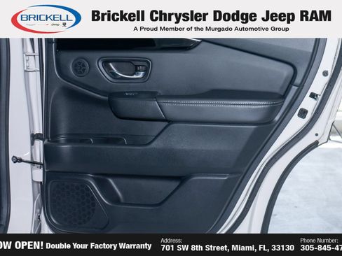 Used 2025 Honda Pilot EX-L image 12