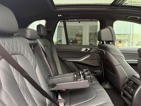 Used 2024 BMW X5 xDrive40i w/ Executive Package AWD/4WD image 10