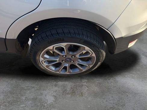 Used 2018 Ford EcoSport Titanium image 9