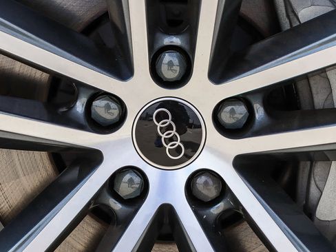 New 2026 Audi Q7 3.0T Premium image 15