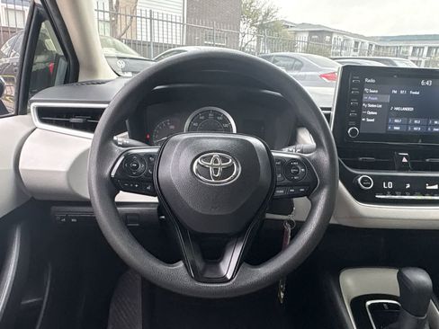 Used 2020 Toyota Corolla LE image 26