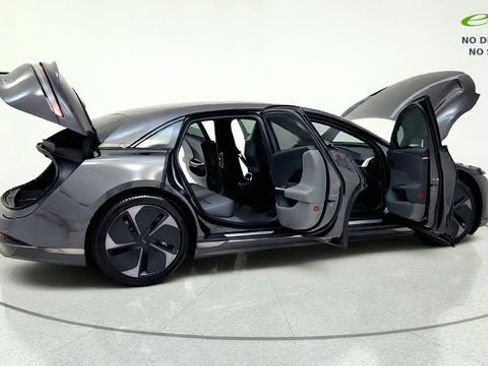 Used 2024 Lucid Air Touring AWD/4WD image 19
