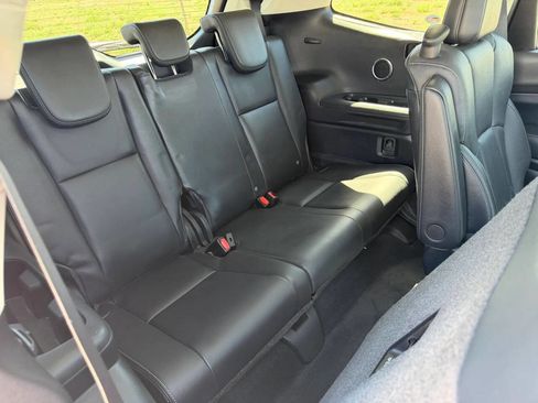 Used 2021 Subaru Ascent Touring w/ Popular Package #2A image 18