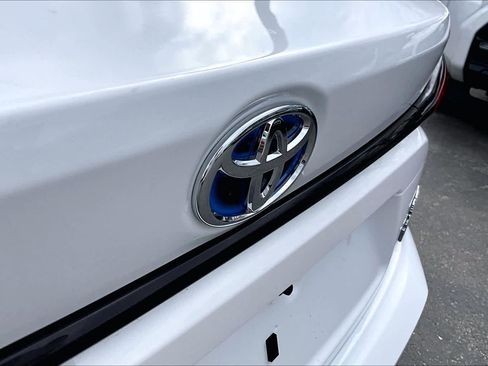 Certified 2023 Toyota Corolla LE image 29