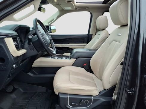 Used 2022 Ford Expedition Max Platinum image 13
