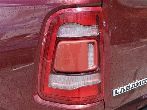 Used 2020 RAM 1500 Laramie AWD/4WD image 11