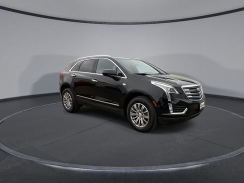 Used 2019 Cadillac XT5 Luxury image 2