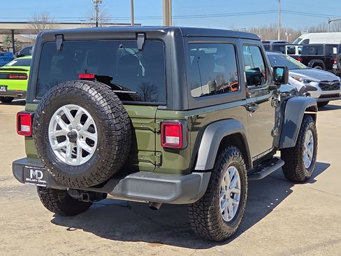 Used 2023 Jeep Wrangler Sport S image 5
