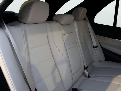 Used 2026 Mercedes-Benz GLE 350 4MATIC image 11