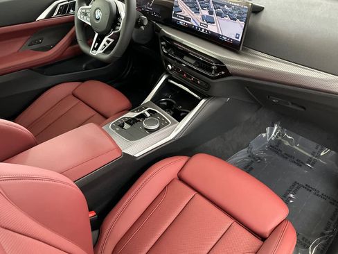 Used 2025 BMW 430i Coupe w/ M Sport Package image 15