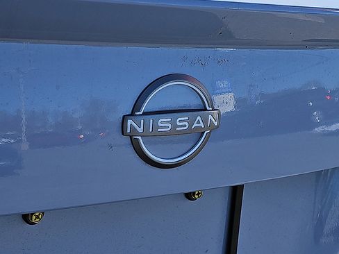 New 2025 Nissan Versa SR w/ Trunk Package image 19