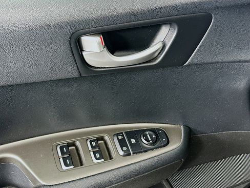 Used 2019 Kia Optima S w/ S Panoramic Sunroof Package FWD image 15