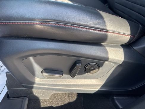 Used 2025 Ford Explorer ST-Line w/ Premium Package image 24