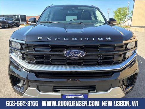 Used 2026 Ford Expedition Max Platinum AWD/4WD image 8